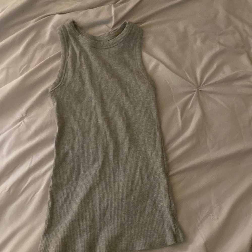 gray cotton tank top